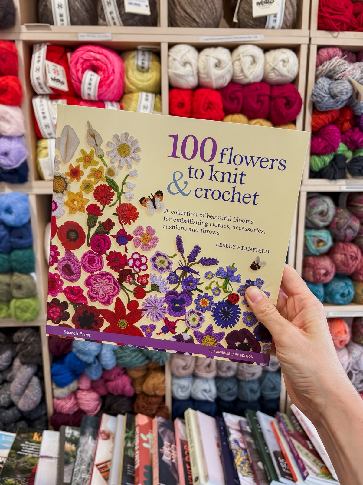 100 Flowers to Knit & Crochet | Lesley Stanfield