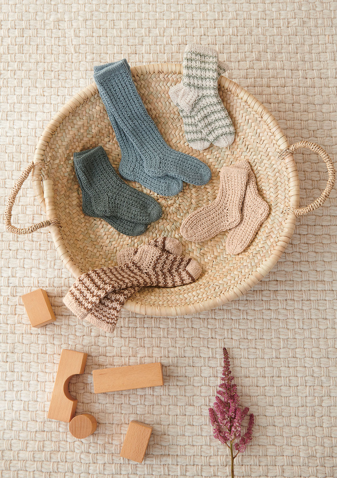 2108 Soft Start | Sandnes Garn Baby Knitting Pattern Booklet