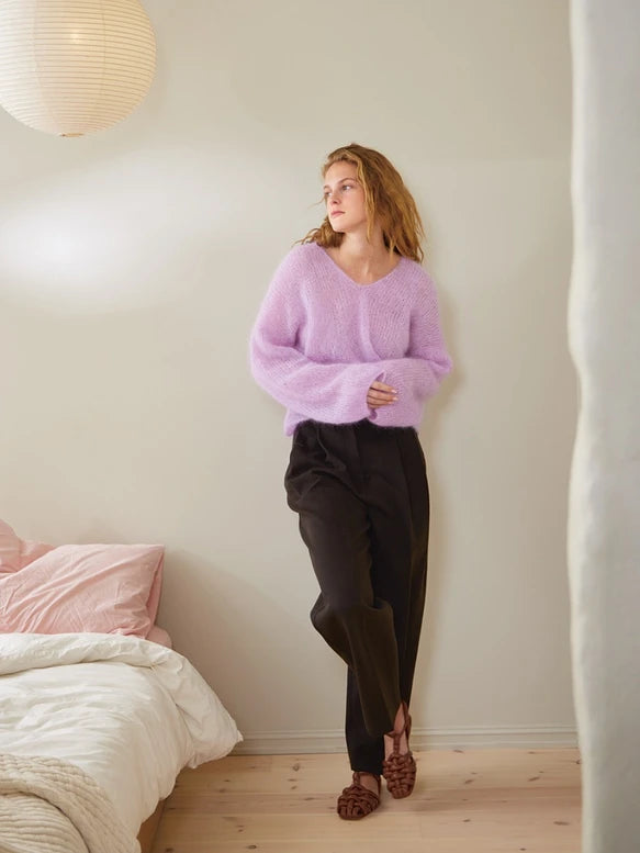 2402 No.4 Facile Sweater | Sandnes Garn Single Printed Knitting Pattern