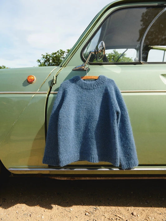 2506 No.04 Tiro Sweater Junior | Sandnes Garn Single Printed Knitting Pattern