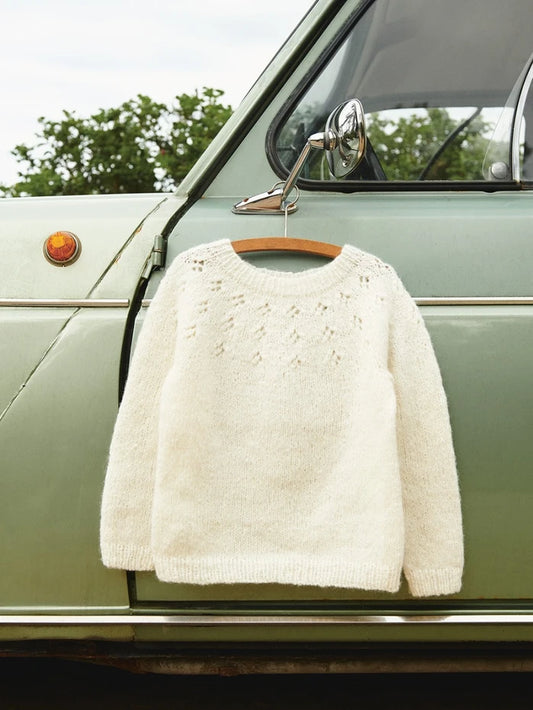 2506 No.07 Sweet Pea Sweater Junior | Sandnes Garn Single Printed Knitting Pattern