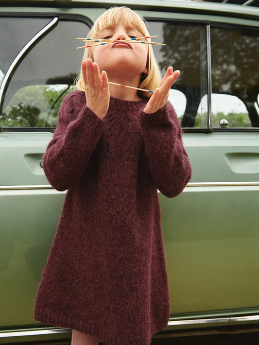 2506 No.08 Sweet Pea Dress Junior | Sandnes Garn Single Printed Knitting Pattern