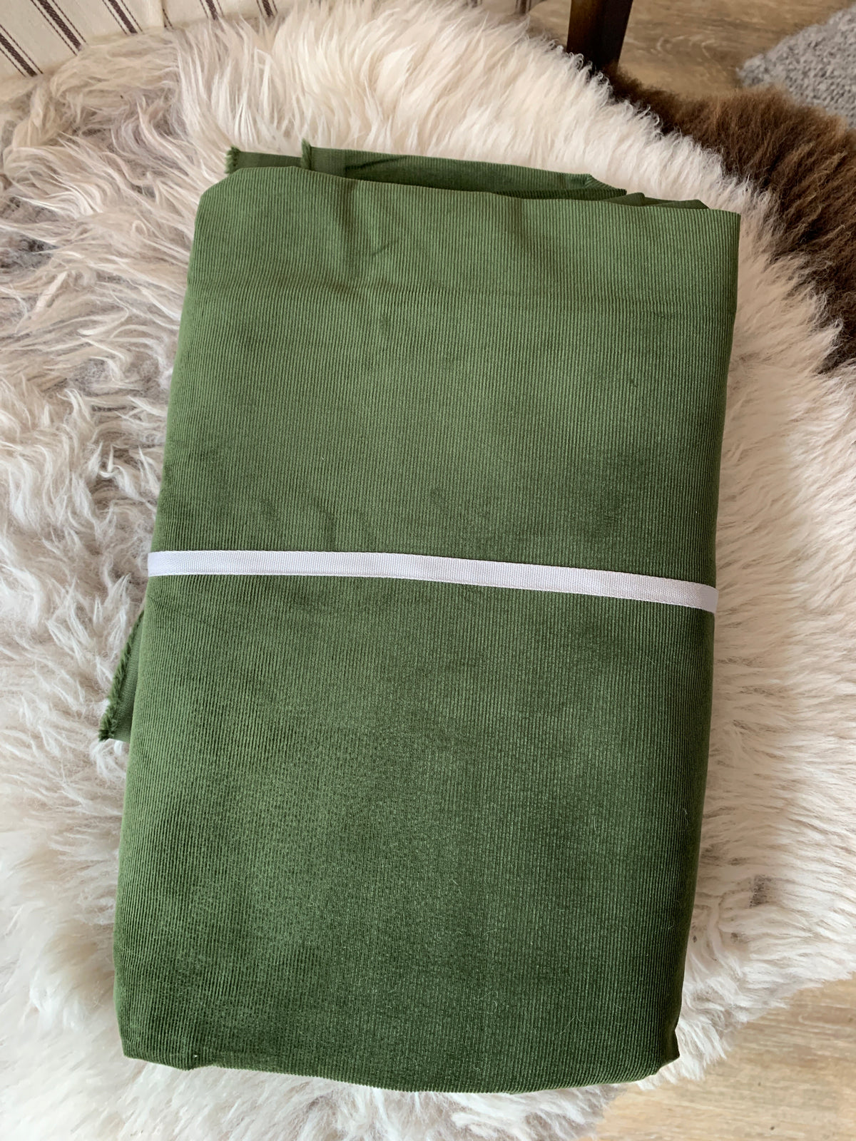 Needle Cord (Olive) - 3.8m