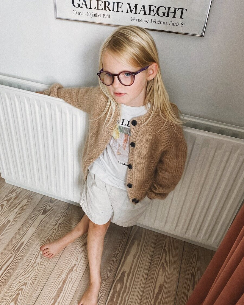 Novice Cardigan Junior - Chunky Edition | PetiteKnit Printed Knitting Pattern