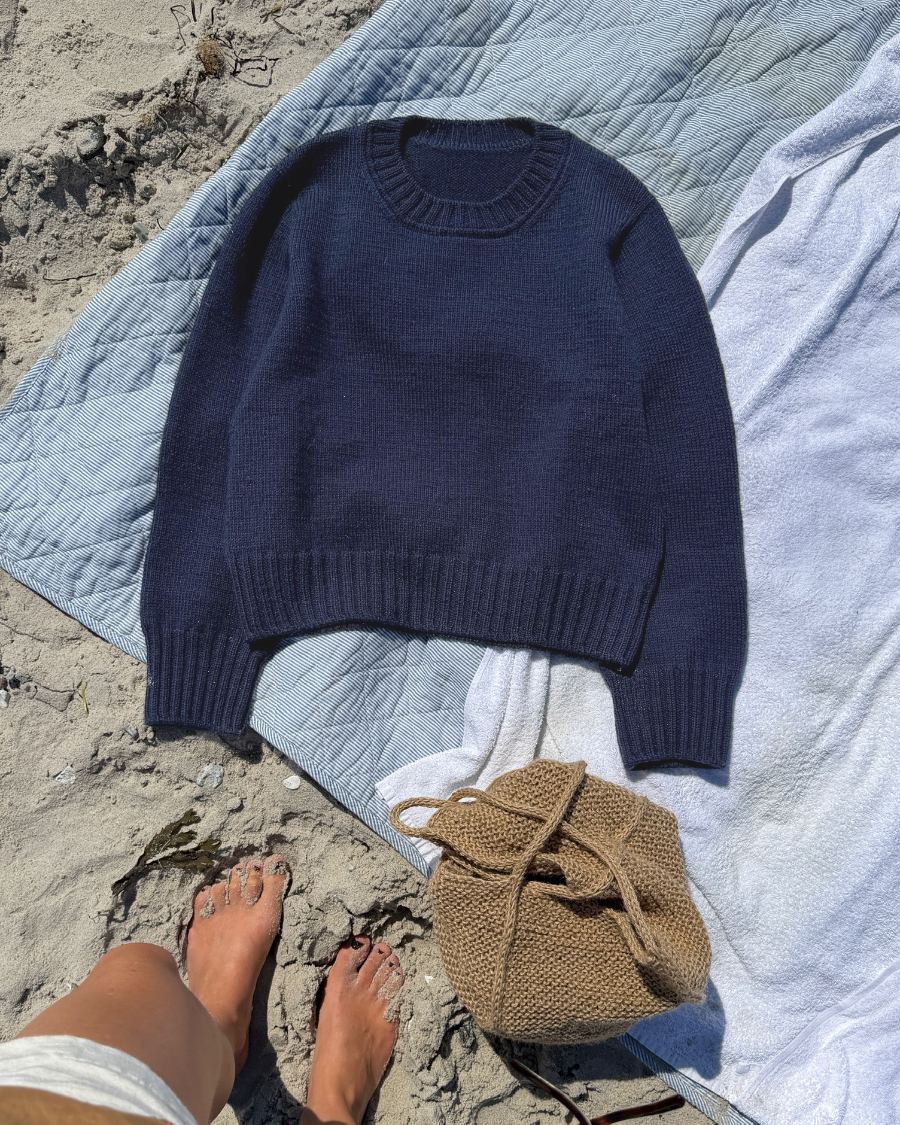 Vega Sweater | PetiteKnit Printed Knitting Pattern