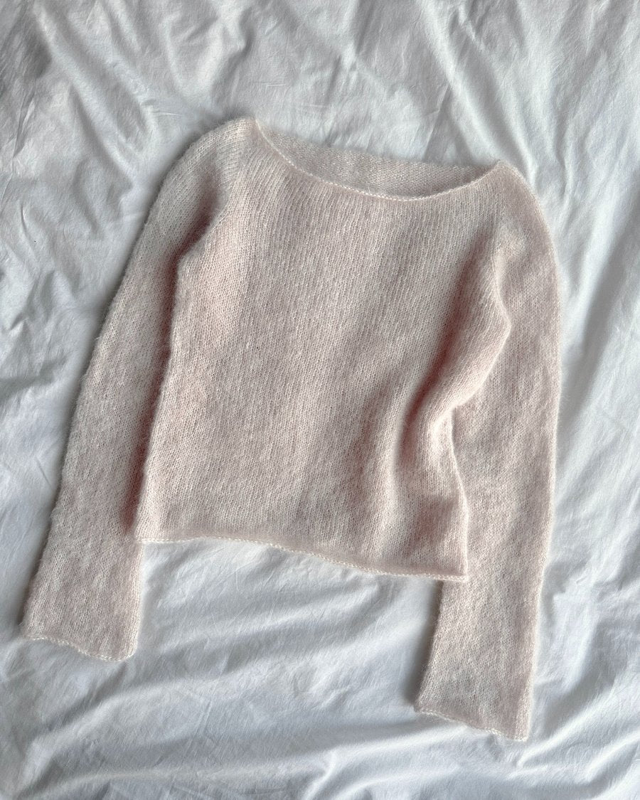 Bea Blouse | PetiteKnit Printed Knitting Pattern