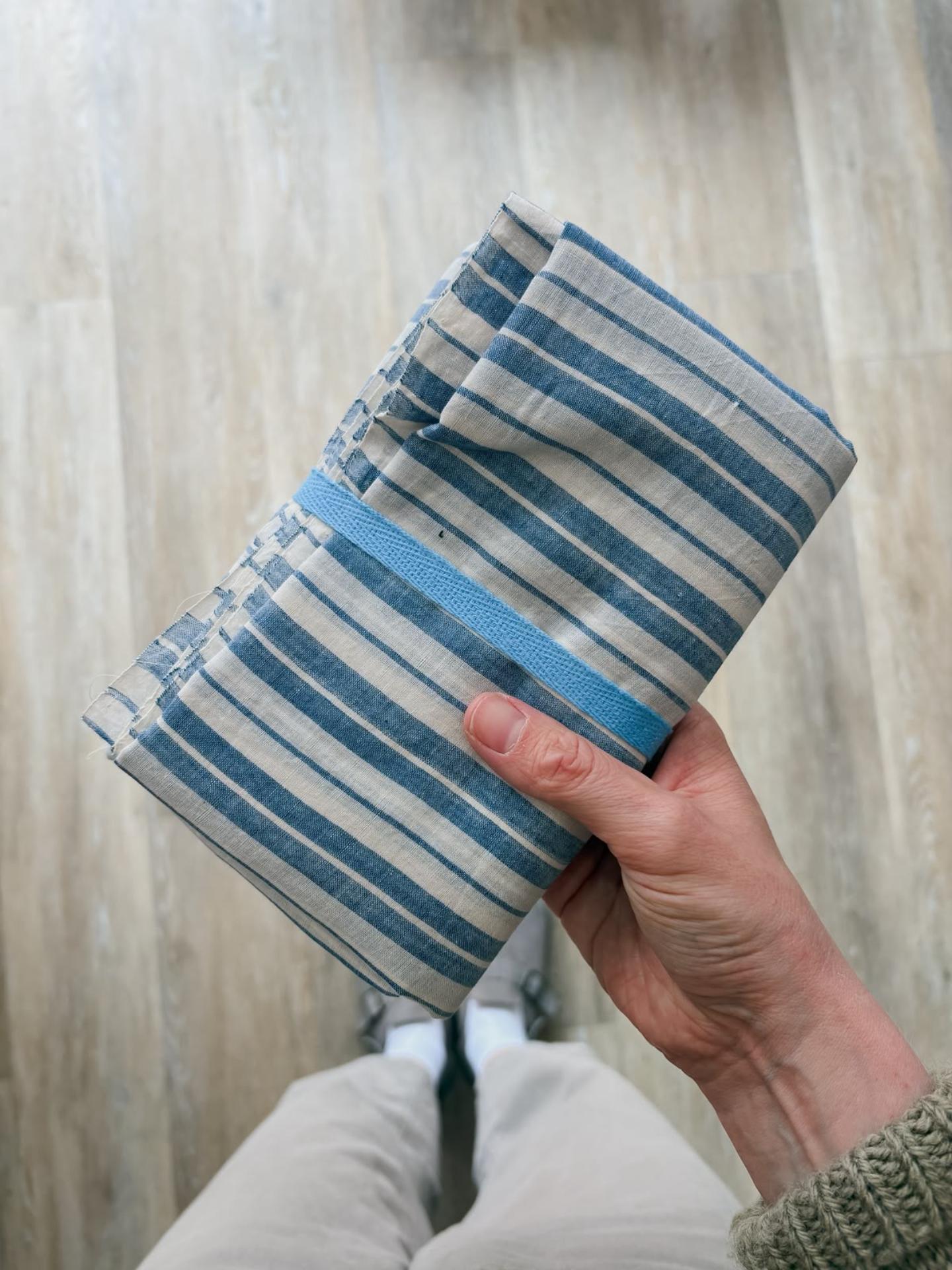 Stripe (Off White + Blue) - 2m