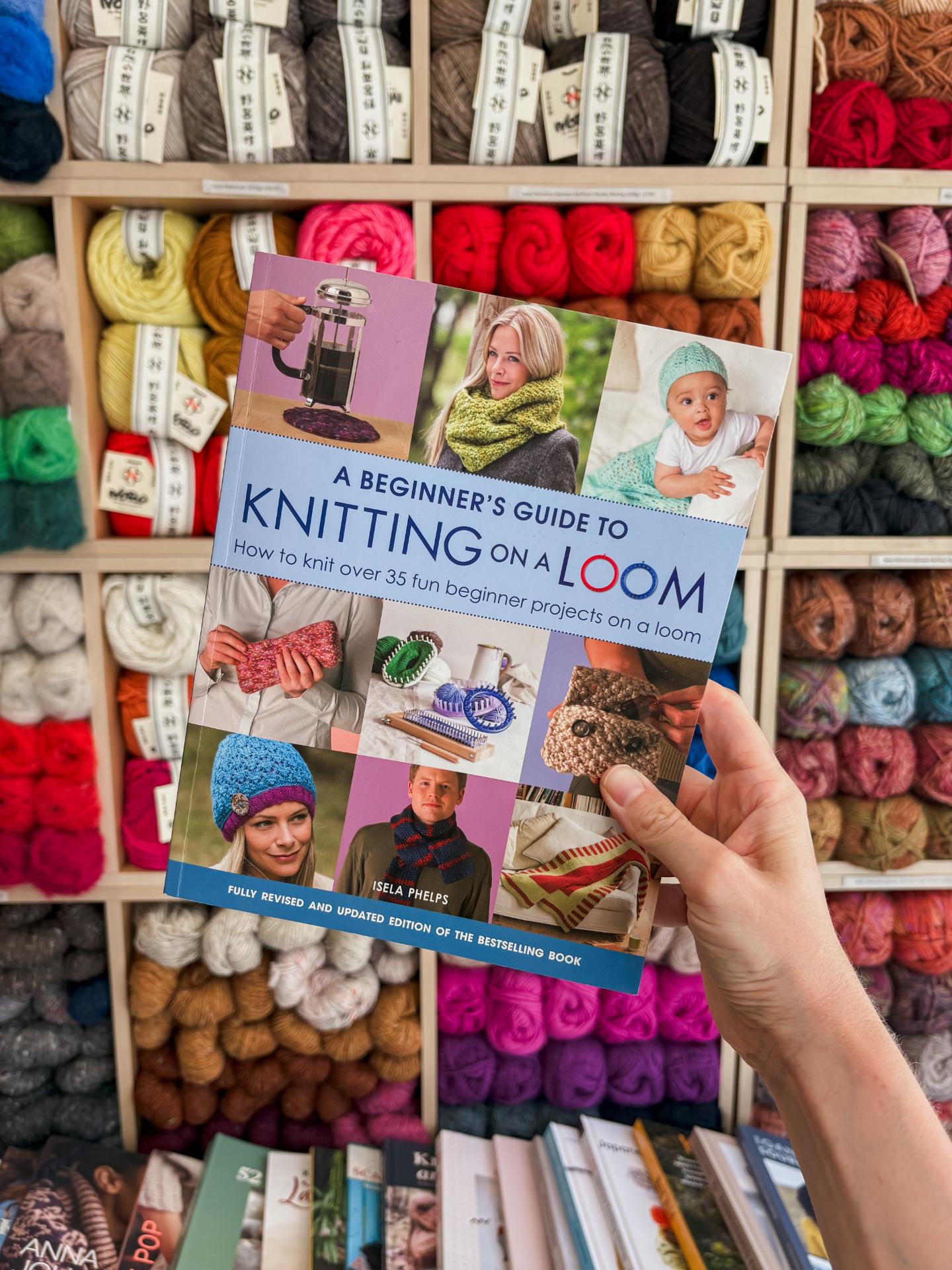 A Beginners Guide to Knitting on a Loom | Isela Phelps