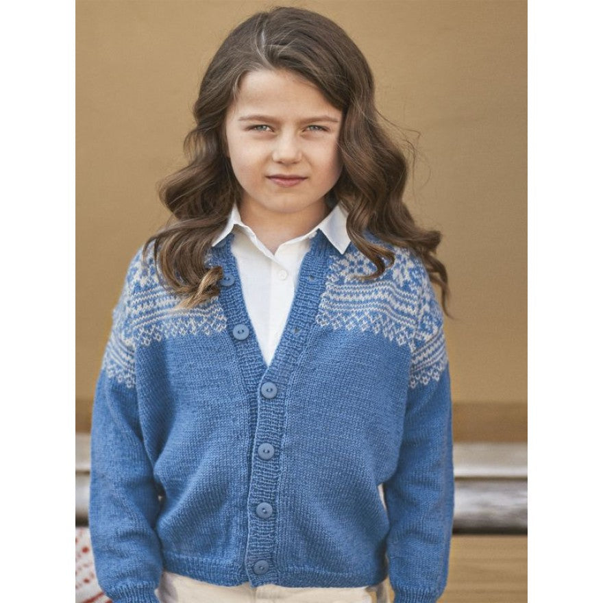 Theme 76 Sandnes Garn Knitting Pattern Booklet