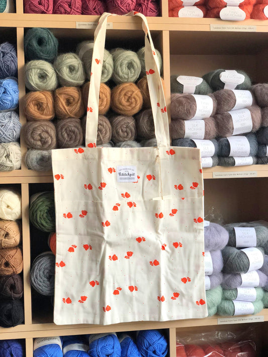 petiteknit knit to go tote bag orange flower 1