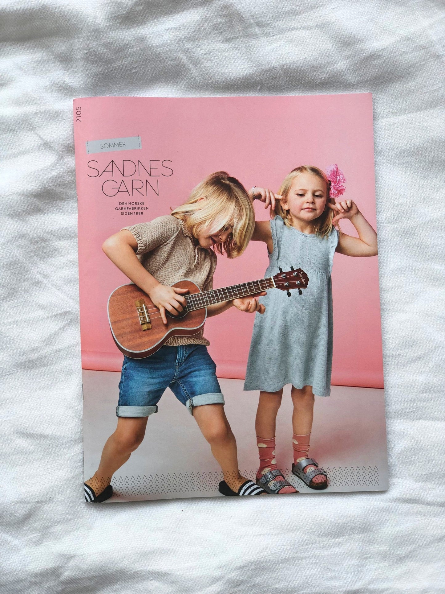 sandnes garn knitting pattern booklet 2105 1