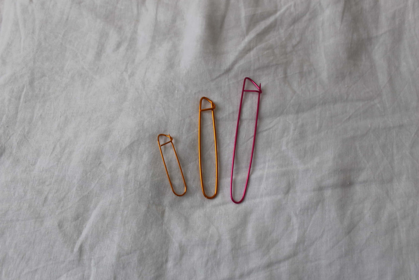 no frills knitting stitch holders 1