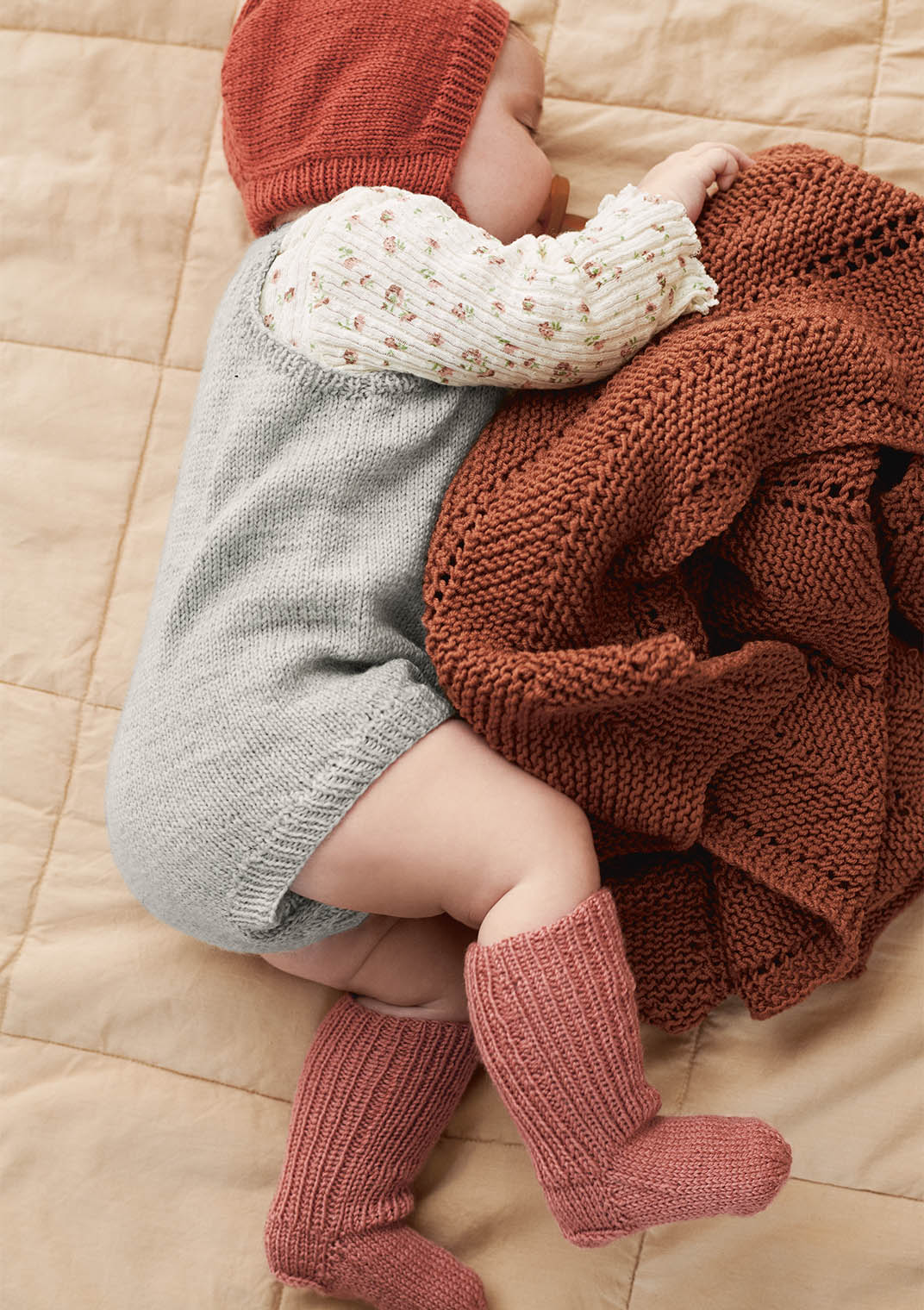 2014 Soft Start | Sandnes Garn Baby Knitting Pattern Booklet