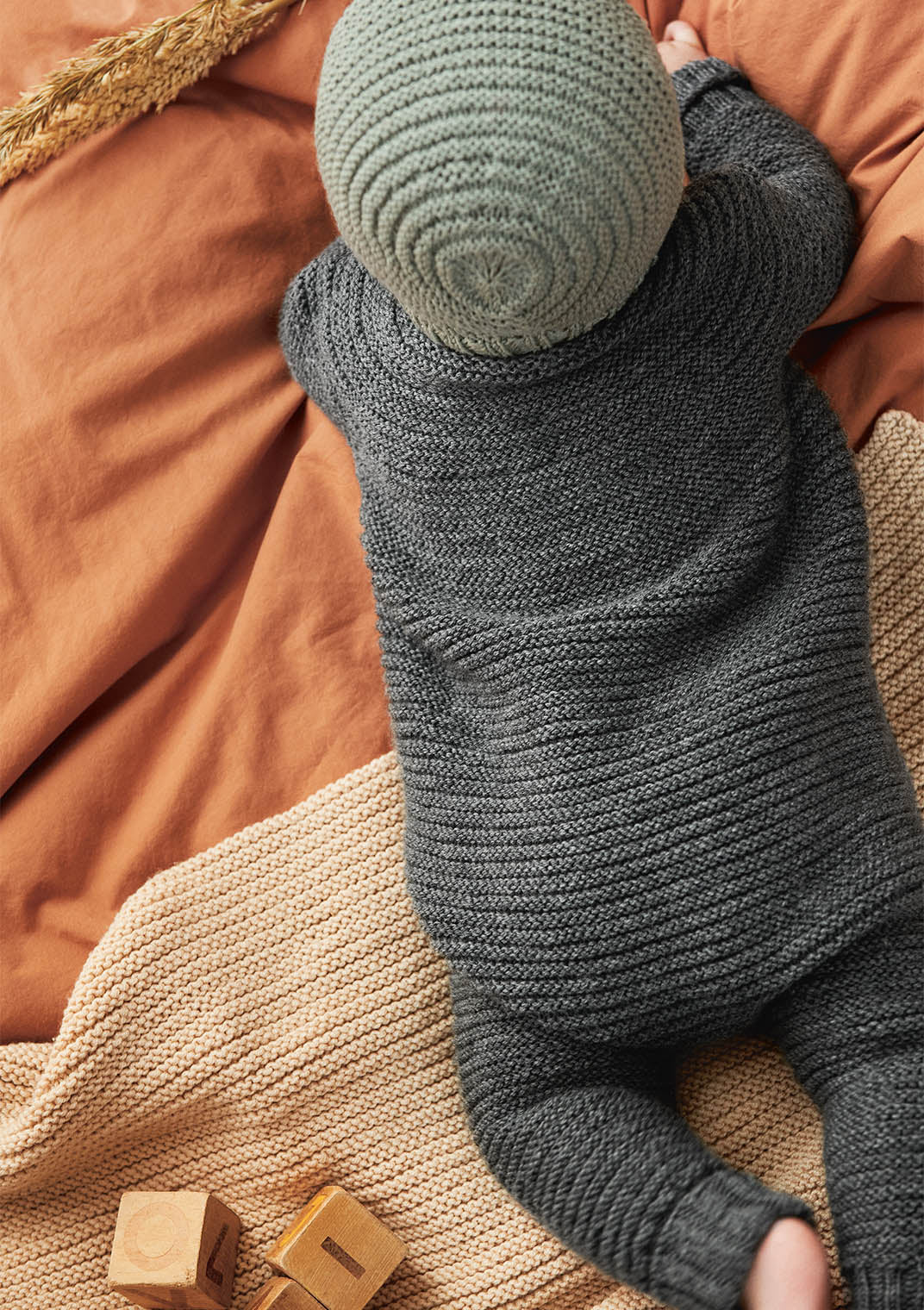 2014 Soft Start Sandnes Garn Baby Knitting Pattern Booklet