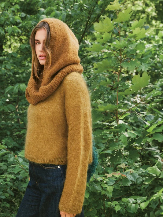 2507 No.11 Snuggle Hood | Sandnes Garn Single Printed Knitting Pattern
