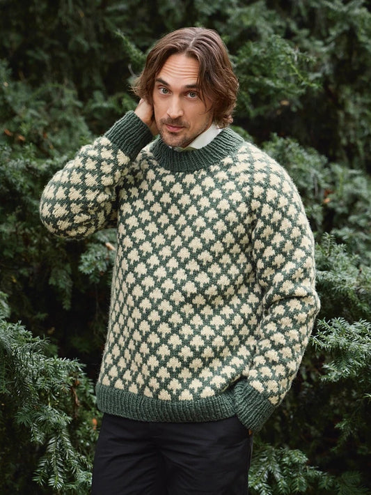 2511_03 Christmas Tree Sweater Men's | Sandnes Garn Single Printed Knitting Pattern