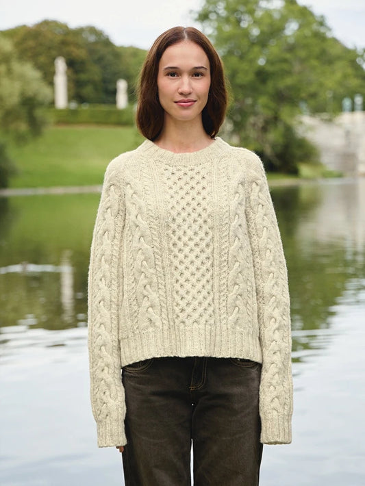 2513_04 Wilbur Cable Sweater | Sandnes Garn Single Printed Knitting Pattern