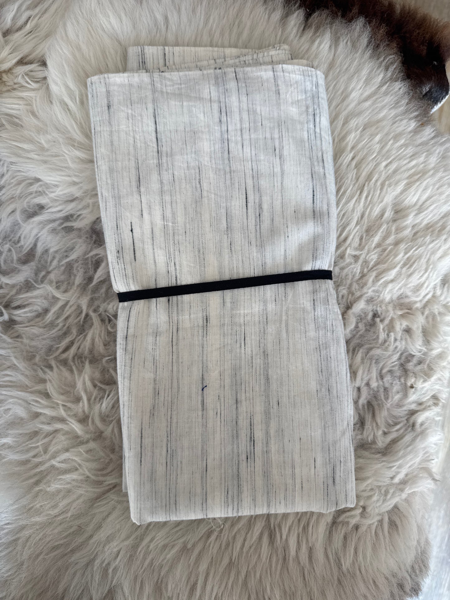 Handloom Slub (Cream/Grey) - 2m