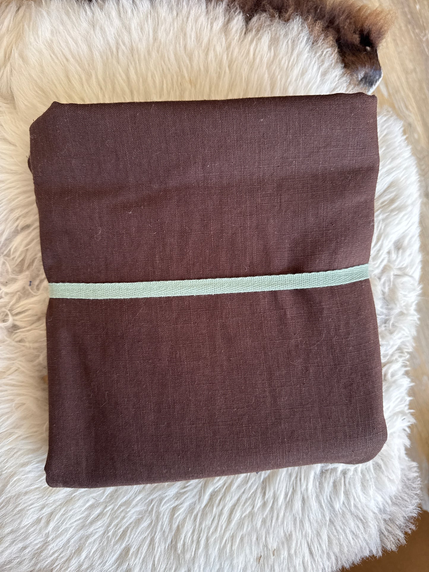 Heavier Weight Linen (Chocolate) - 3m