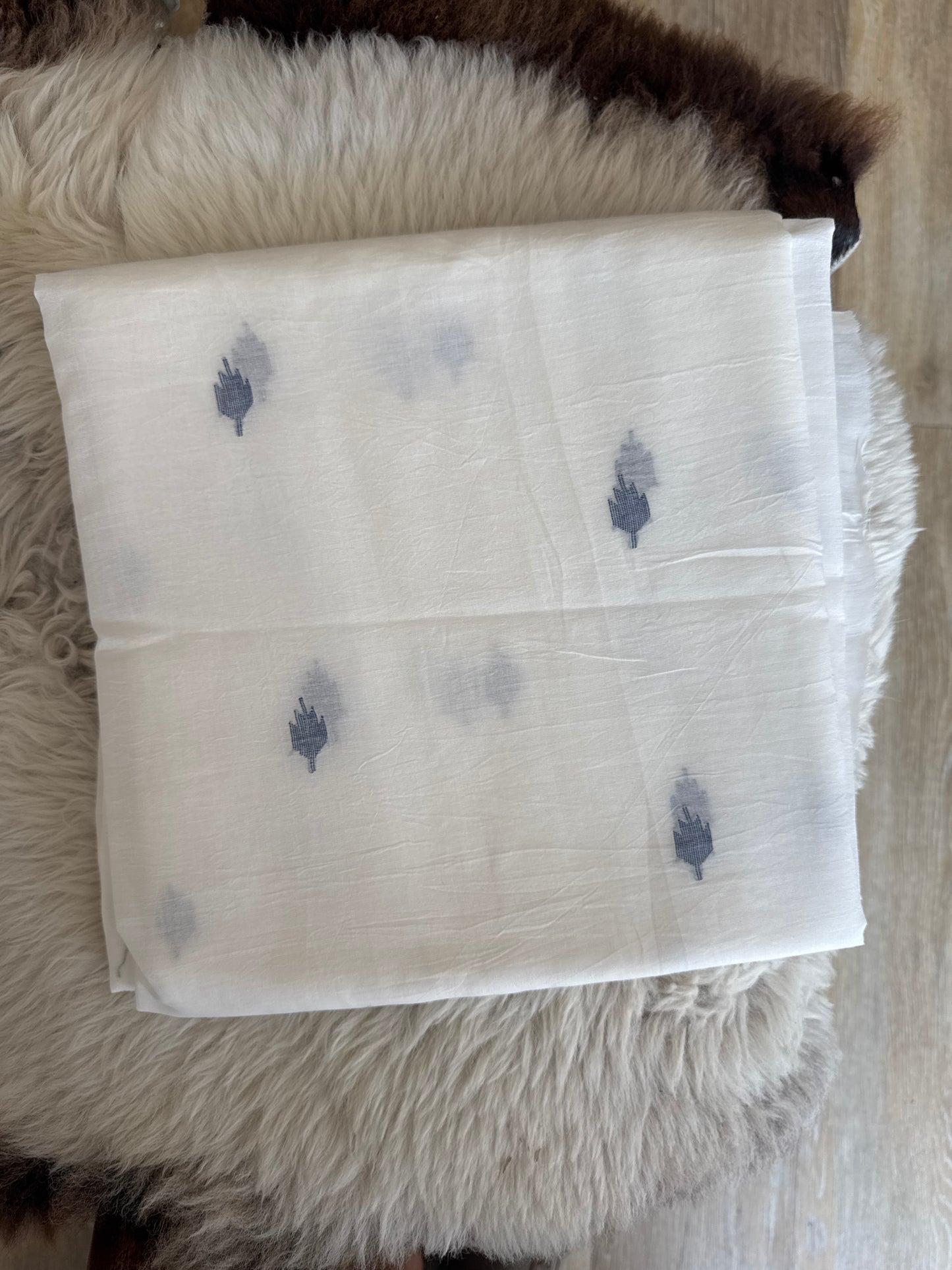 Jamdani (White + Blue) - 4m