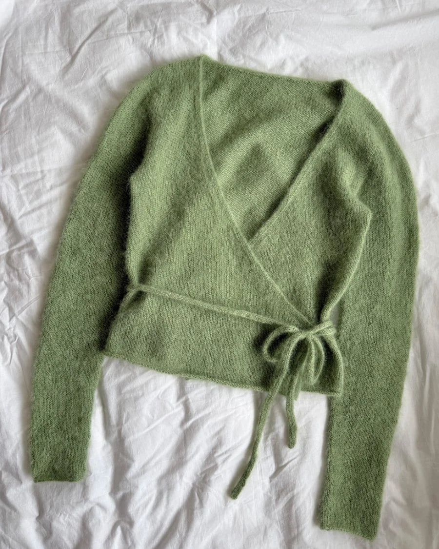 Lucy Wrap | PetiteKnit Printed Knitting Pattern