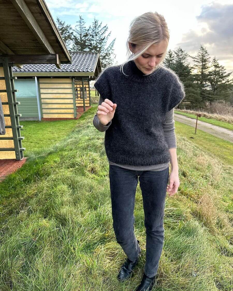 Weekend Slipover | PetiteKnit Printed Knitting Pattern