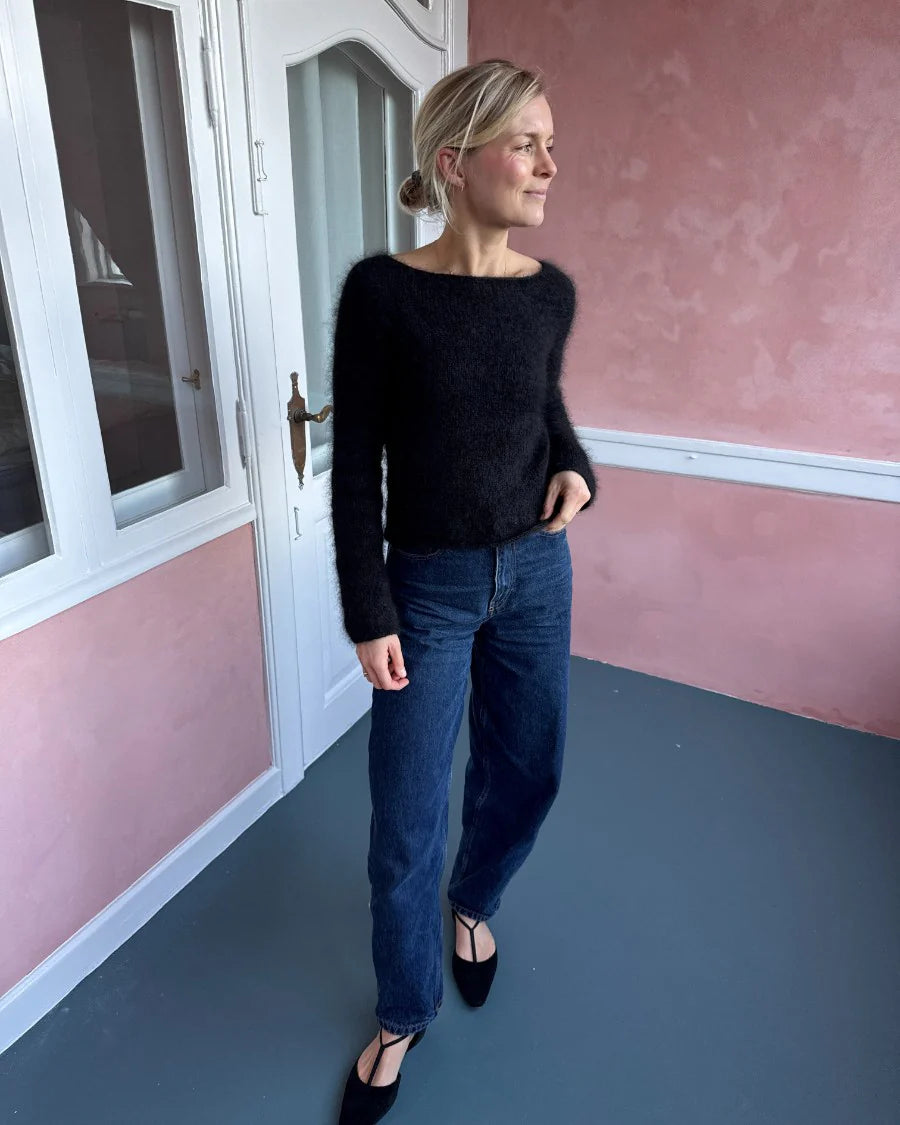 Bea Blouse | PetiteKnit Printed Knitting Pattern