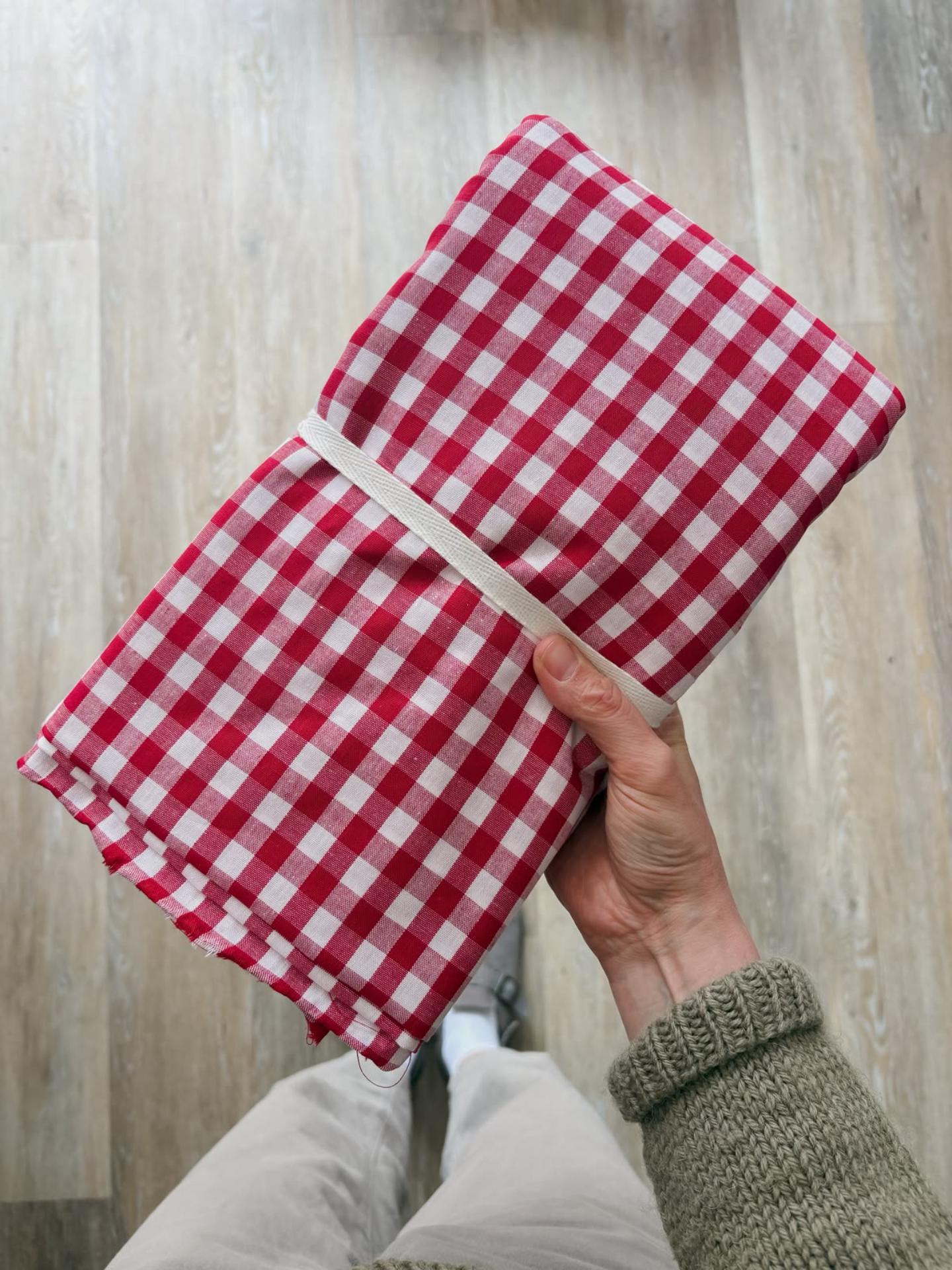 Gingham (Red) - 4.7m