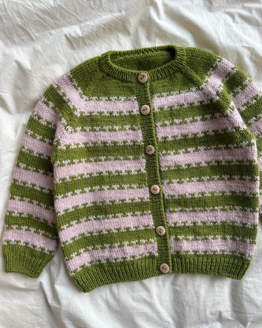 Key Cardigan Junior | PetiteKnit Printed Knitting Pattern