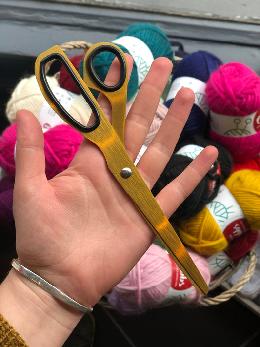 No Frills Knitting Gold Scissors - 20cm