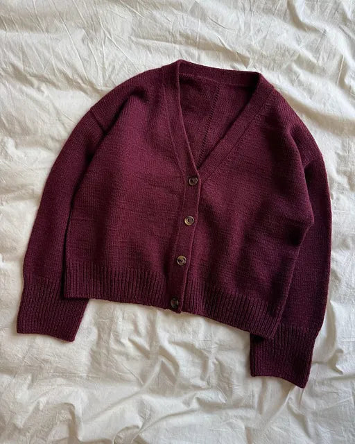 Scarlet Cardigan | PetiteKnit Printed Knitting Pattern