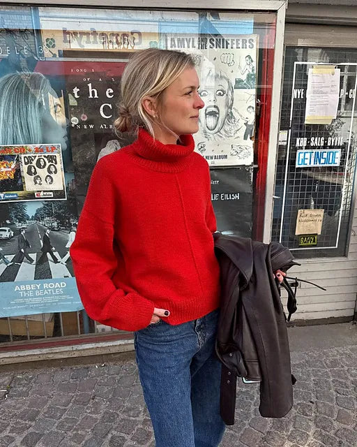 Scarlet Sweater | PetiteKnit Printed Knitting Pattern