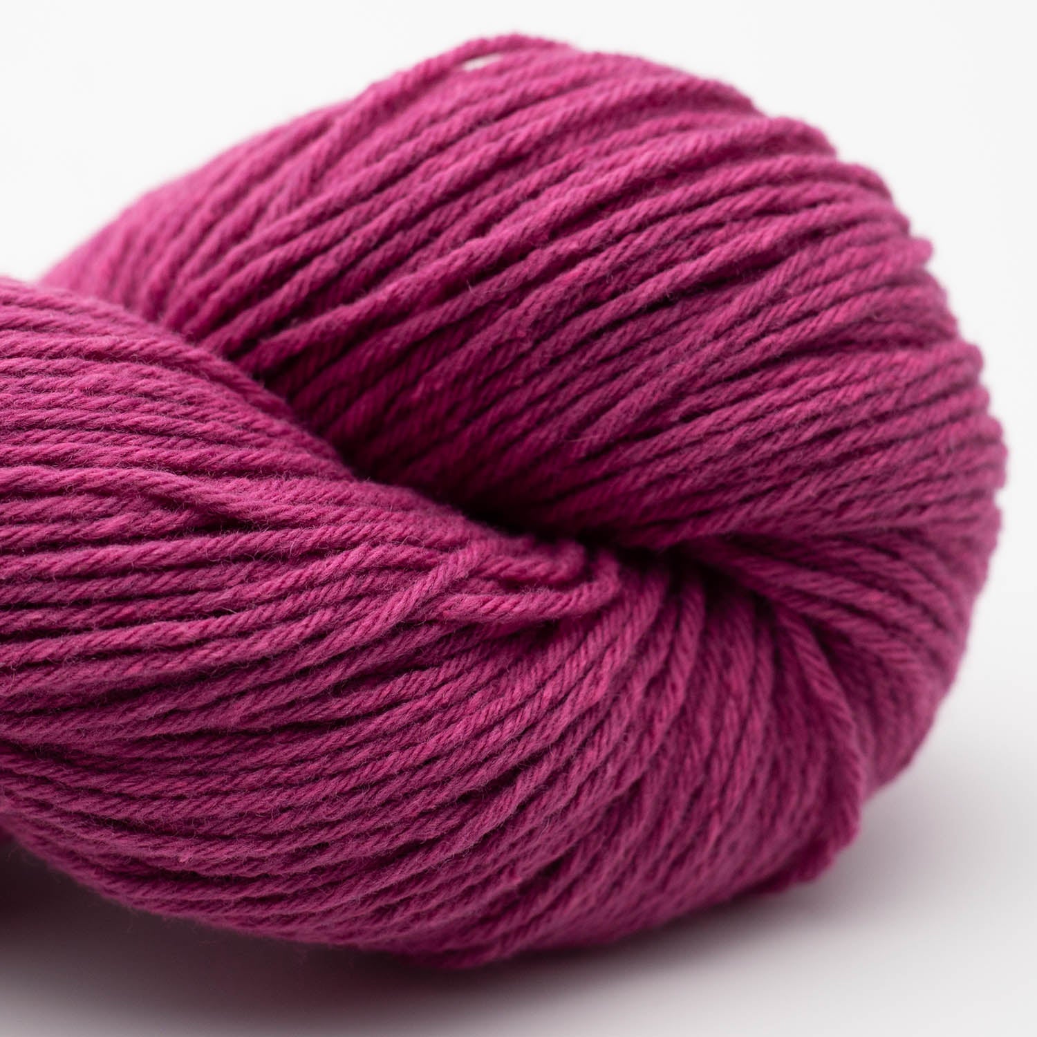 BC Garn Big Bio Balance GOTS Certified yarn, 100g in colour Fuchsia 09