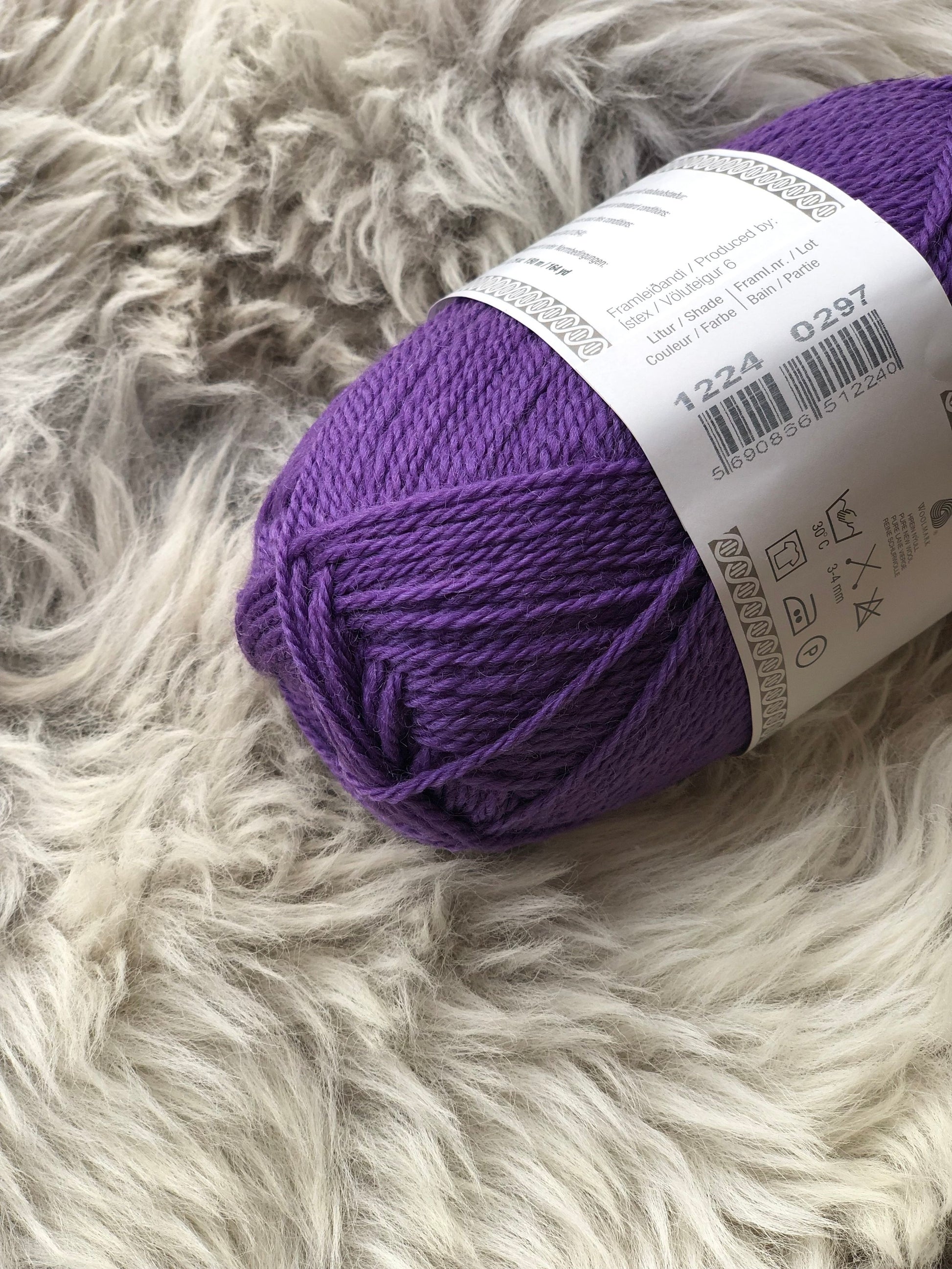 lopi kambgarn yarn 50g violet #1224