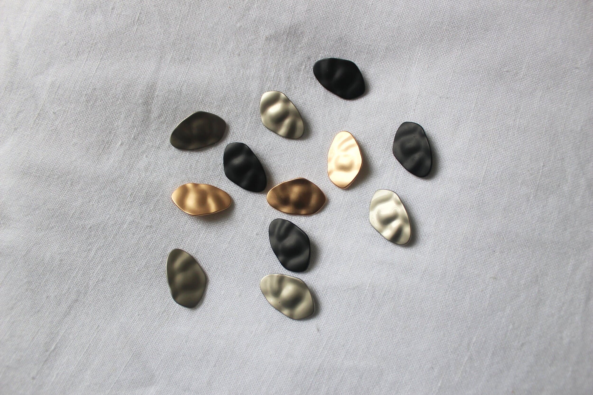 textured matte metal buttons 25mm x 15mm 2