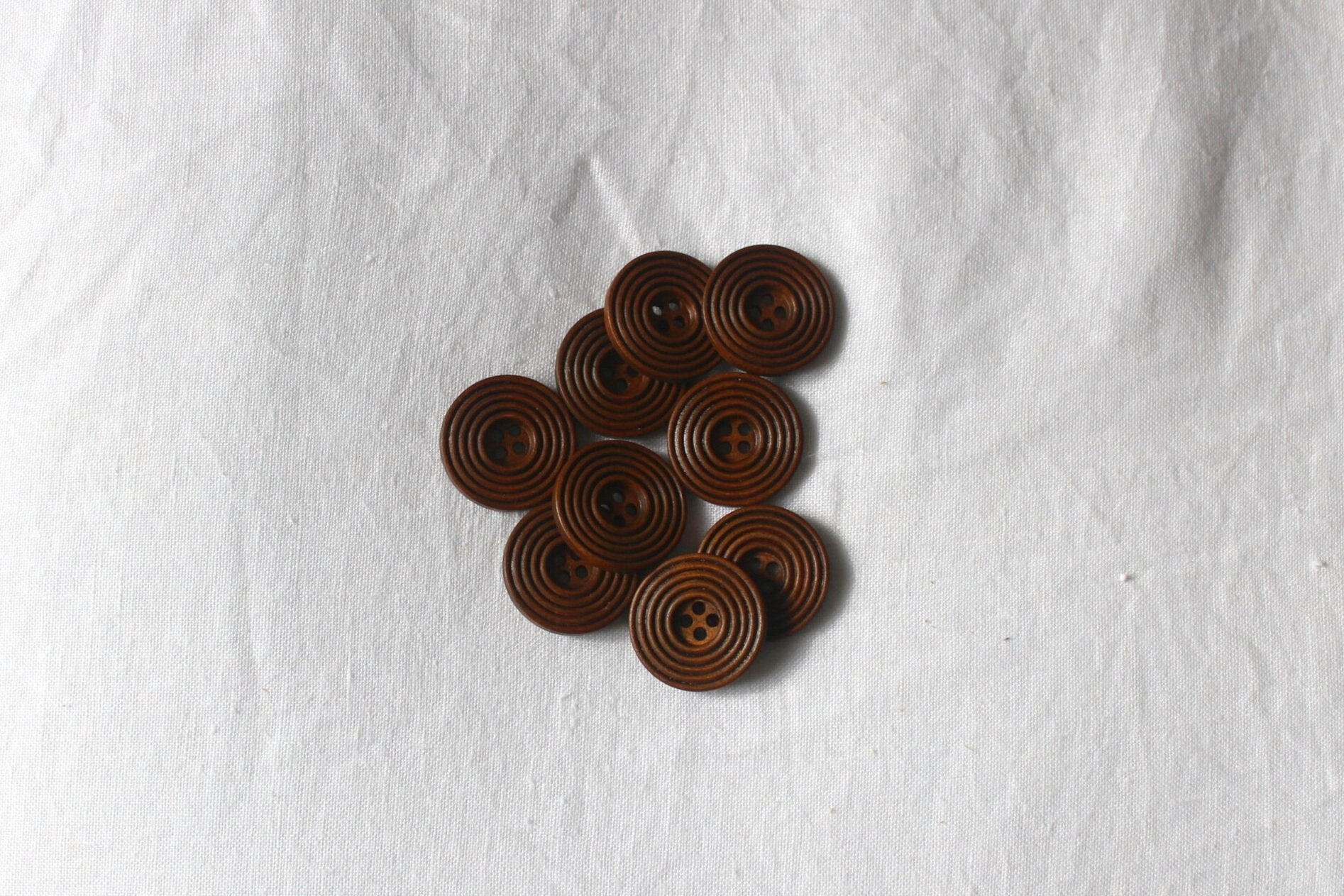 ridged dark wooden button 30mm
